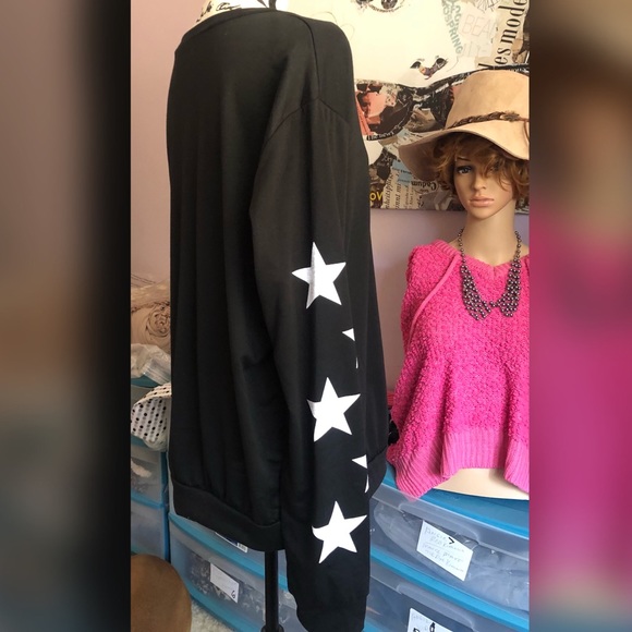 Cute n Soft Long Sleeve Star Graphic Top - Picture 6 of 7